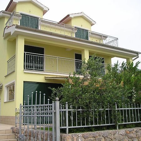 Apartments Vukelic 클레노비차 외부 사진