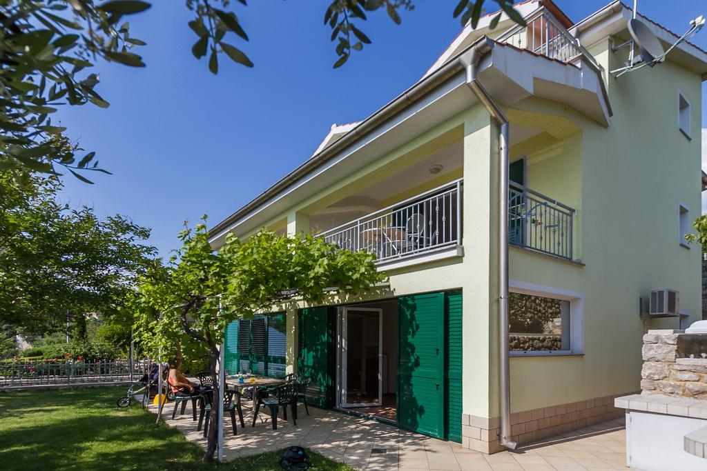 Apartments Vukelic 클레노비차 외부 사진