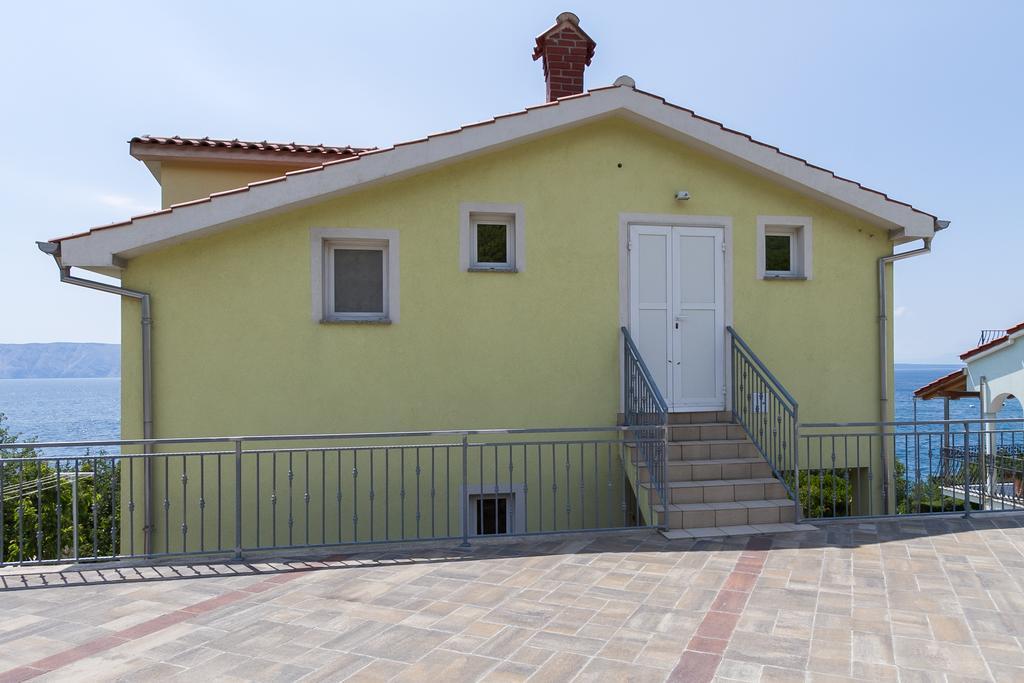 Apartments Vukelic 클레노비차 외부 사진