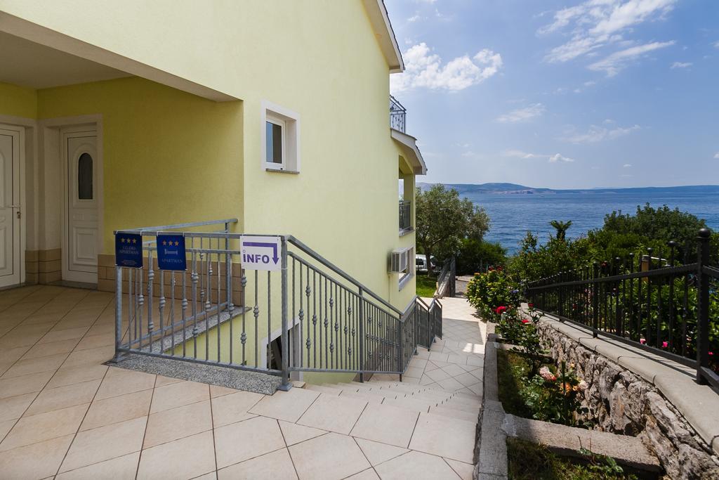 Apartments Vukelic 클레노비차 외부 사진