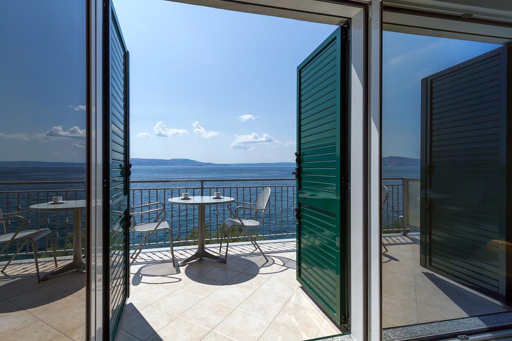 Apartments Vukelic 클레노비차 객실 사진